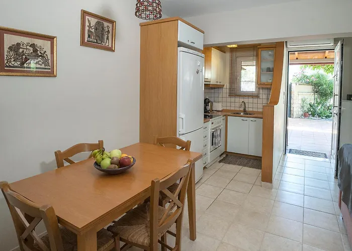 Rota's Complex Daire